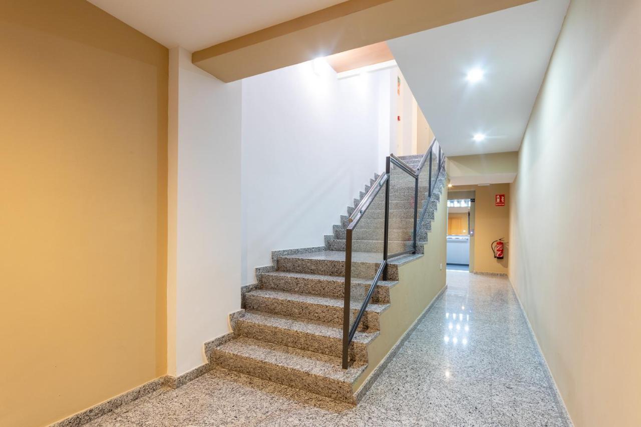Catedral Apartamentos Parking メリダ エクステリア 写真