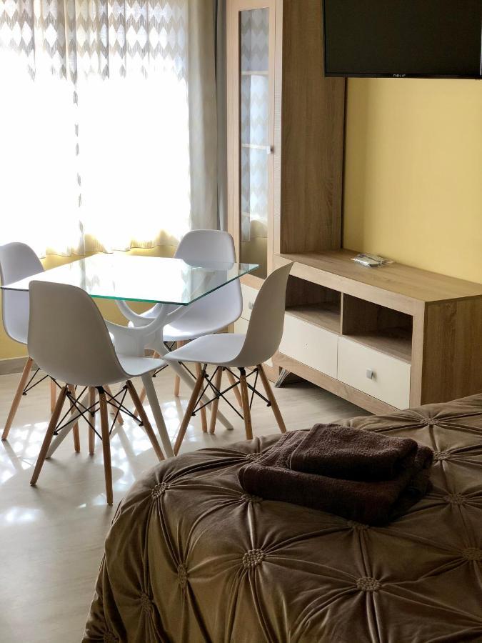 Catedral Apartamentos Parking メリダ エクステリア 写真