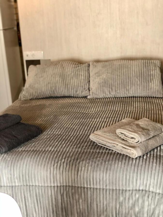 Catedral Apartamentos Parking メリダ エクステリア 写真