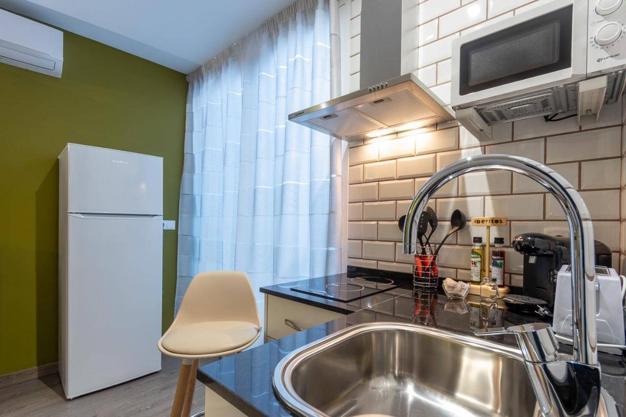 Catedral Apartamentos Parking メリダ エクステリア 写真